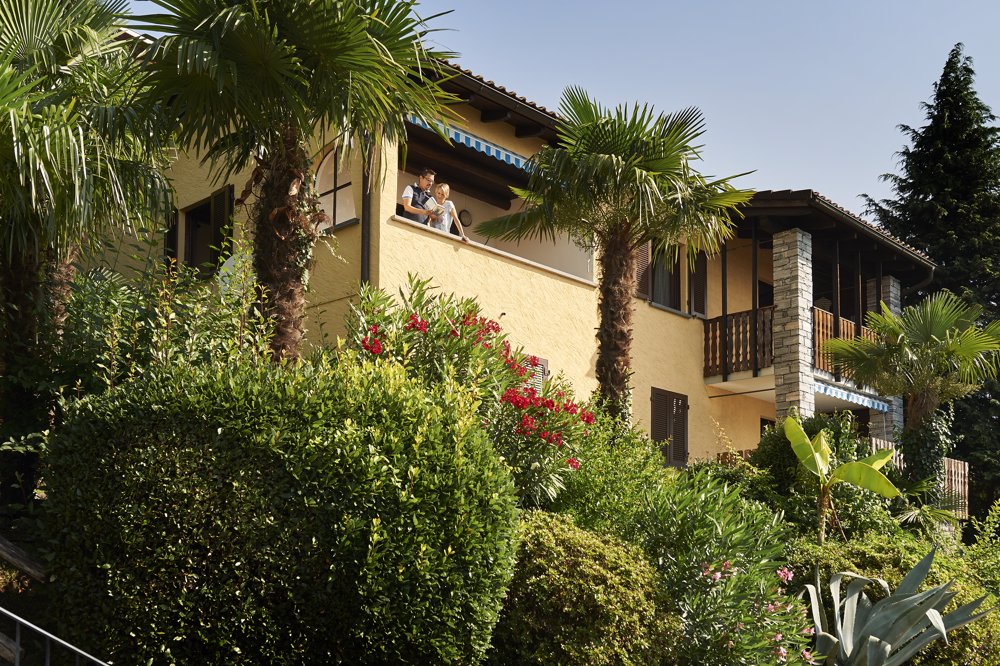 Aussenansicht im Sommer - Reka-Ferienhaus Brissago tessin, reka-ferienhaus, brissago Aussenansicht im Sommer - Reka-Ferienhaus Brissago tessin, reka-ferienhaus, brissago