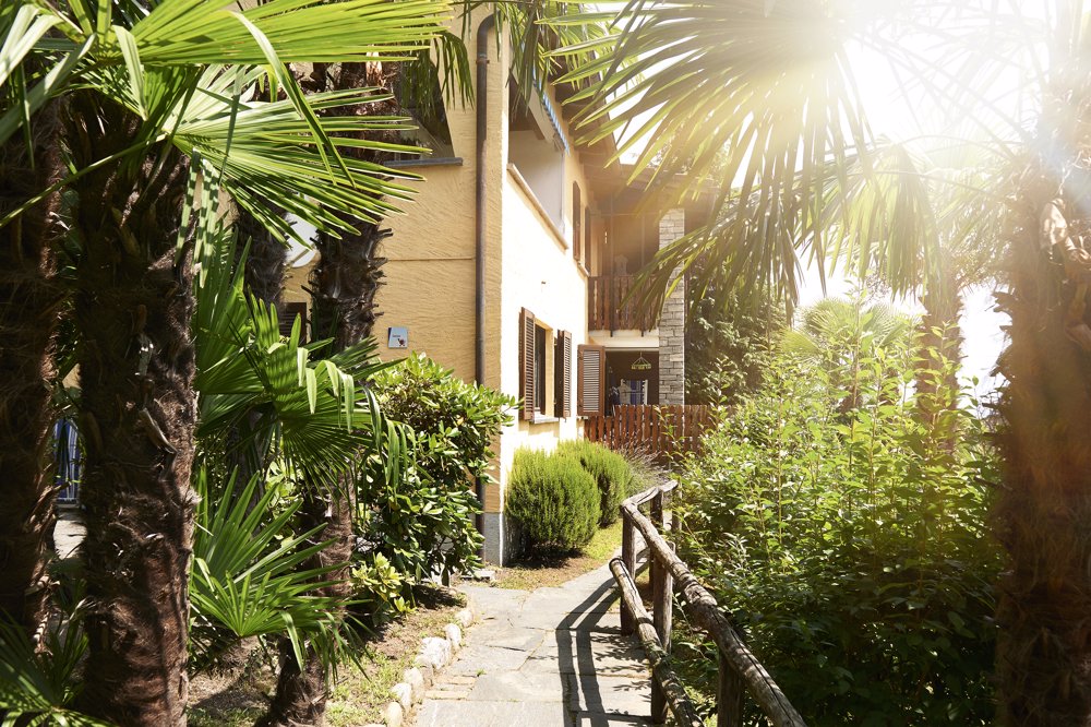 Aussenansicht im Sommer - Reka-Ferienhaus Brissago tessin, reka-ferienhaus, brissago Aussenansicht im Sommer - Reka-Ferienhaus Brissago tessin, reka-ferienhaus, brissago