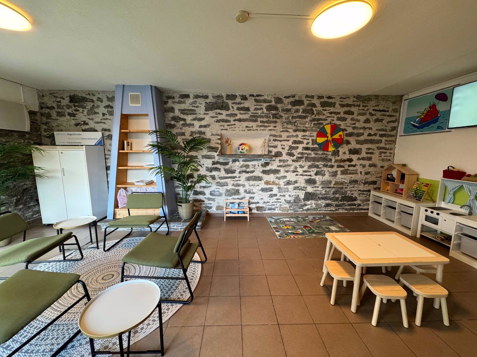 Aufenthaltsraum - Reka-Ferienhaus Brissago brissago, tessin, reka-ferienhaus Aufenthaltsraum - Reka-Ferienhaus Brissago brissago, tessin, reka-ferienhaus