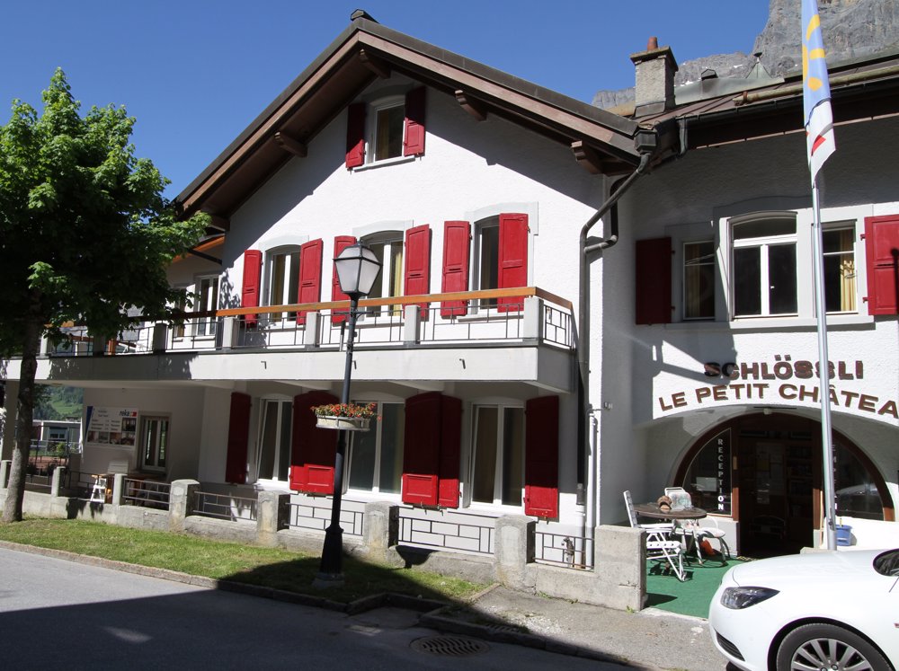 Aussenansicht im Sommer - Ferienhaus Schlössli leukerbad, wallis, schlössli, sommer Aussenansicht im Sommer - Ferienhaus Schlössli leukerbad, wallis, schlössli, sommer