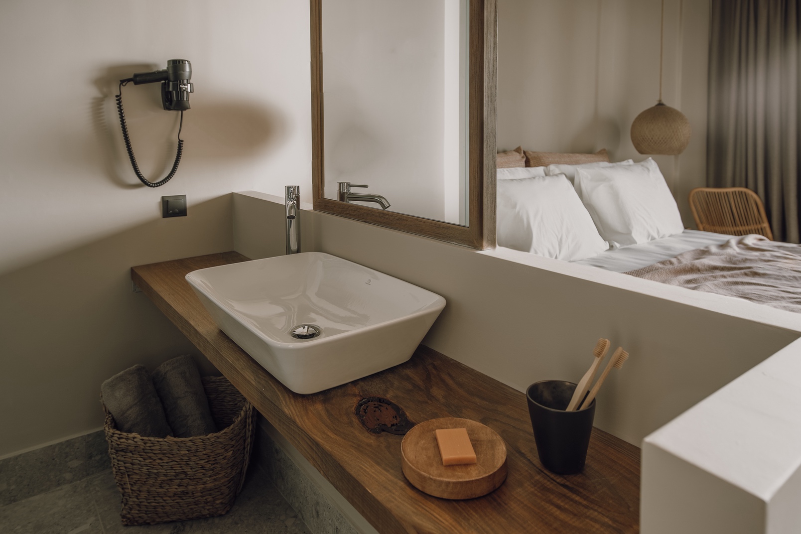 Panoramic Comfort Room