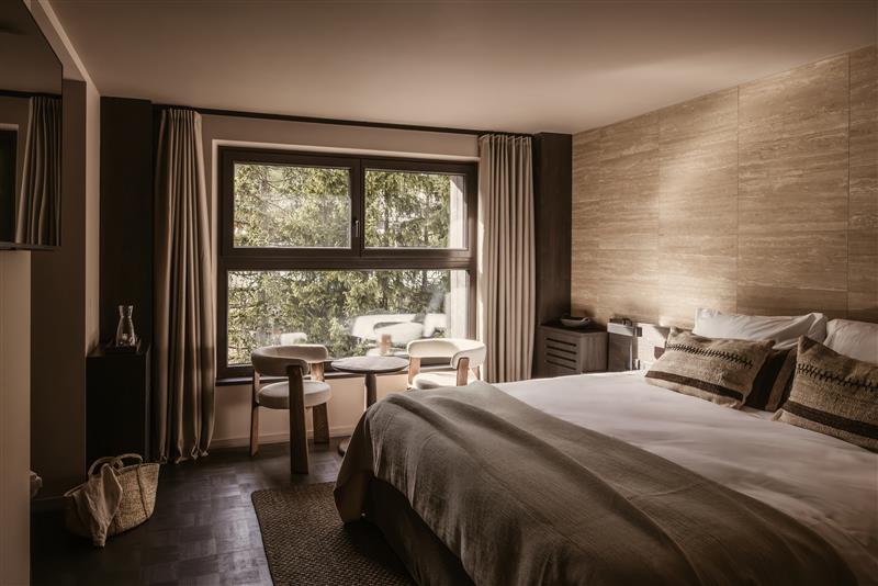 Summit Junior Suite