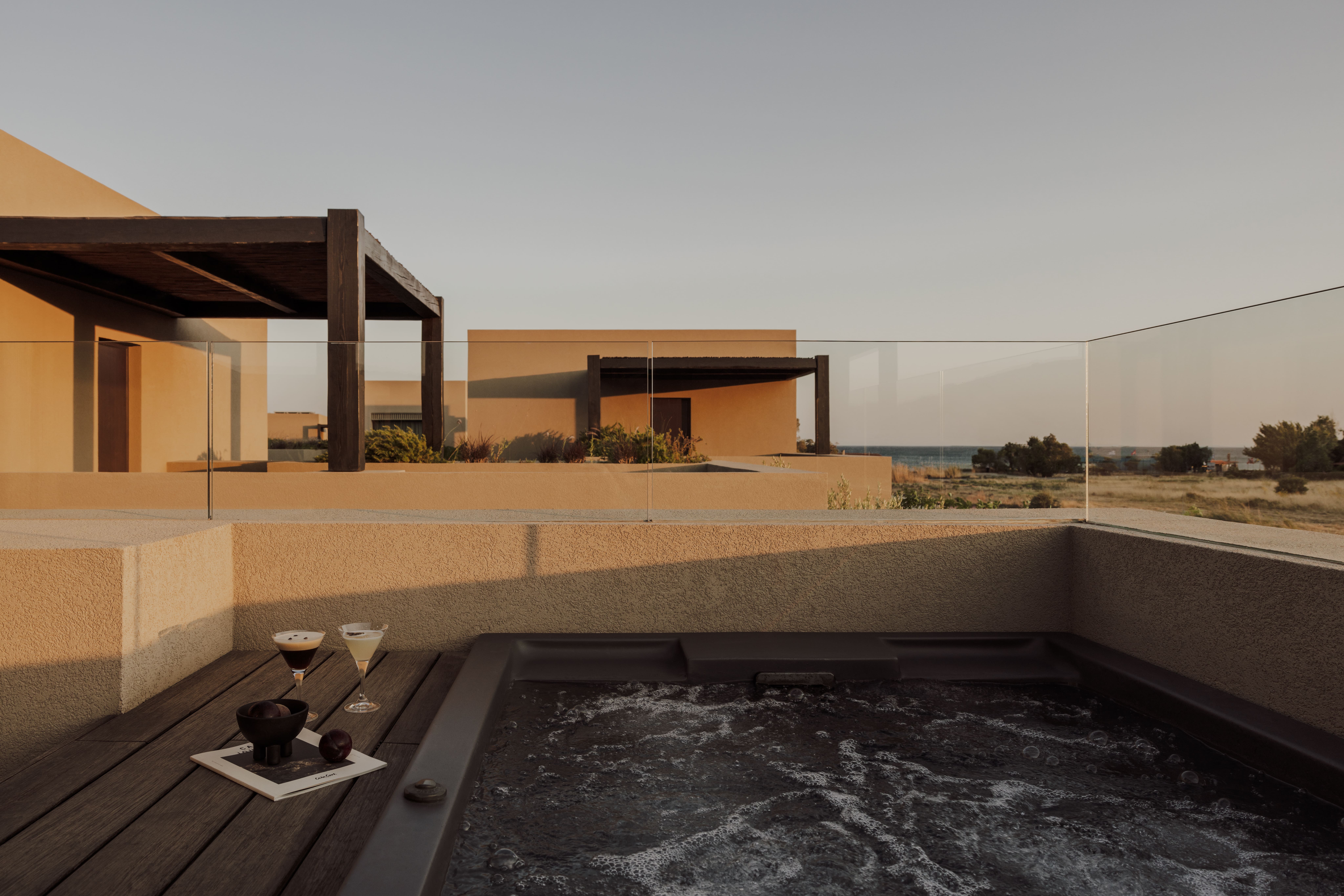 Jacuzzi Rooftop Suite