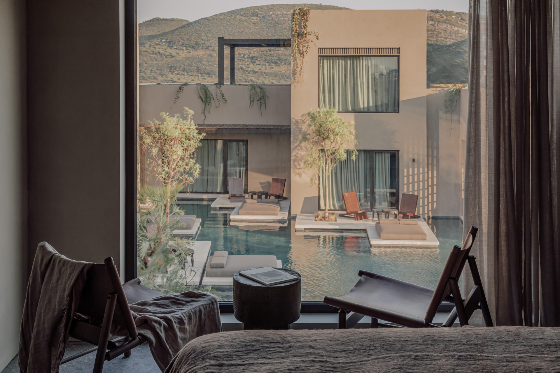 Jacuzzi Rooftop Suite
